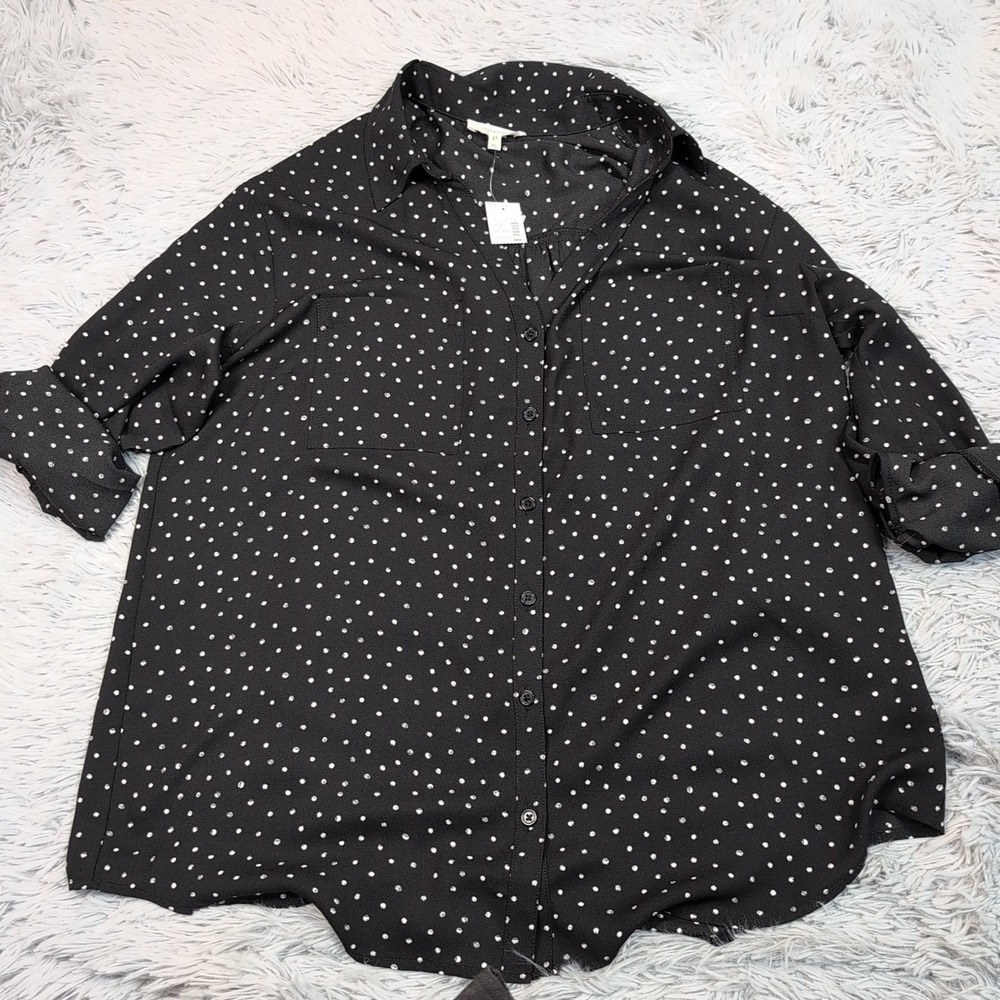 Maurices Shirt Womens XL Black Polk A Dot Roll Tab Button Up Preppy New